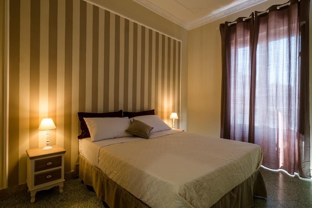 Mille E Una Notte / Station Apartment Палермо Екстериор снимка