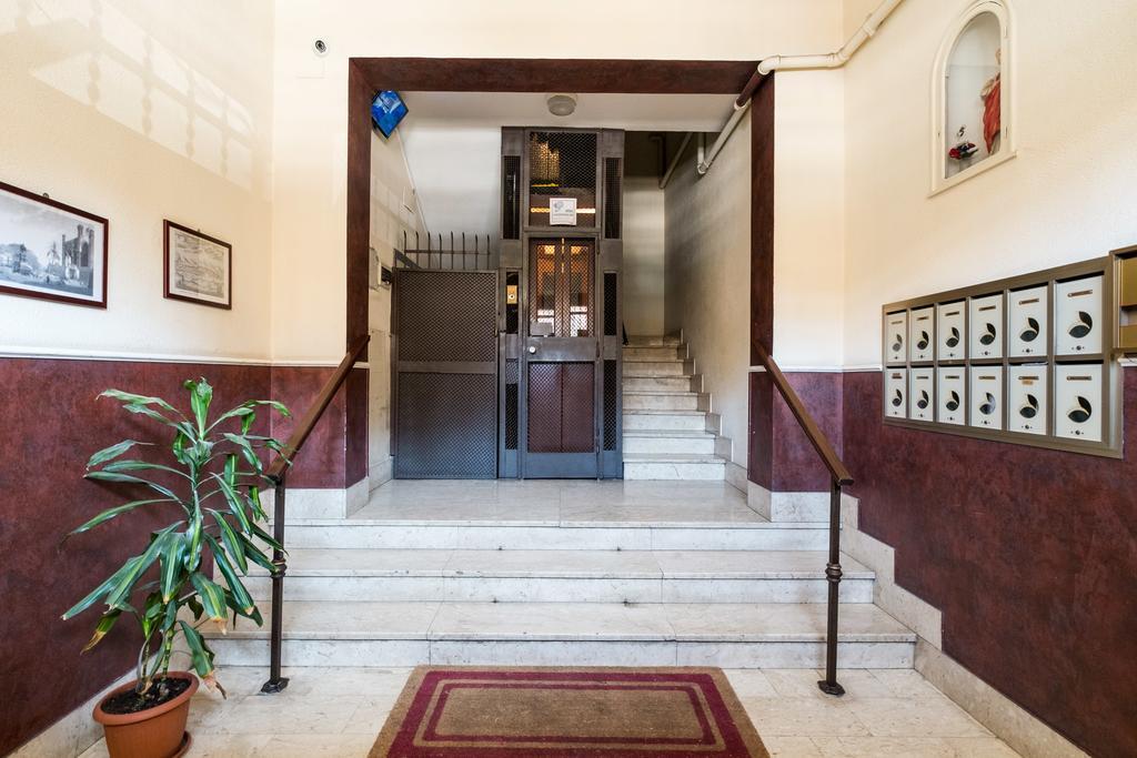 Mille E Una Notte / Station Apartment Палермо Екстериор снимка